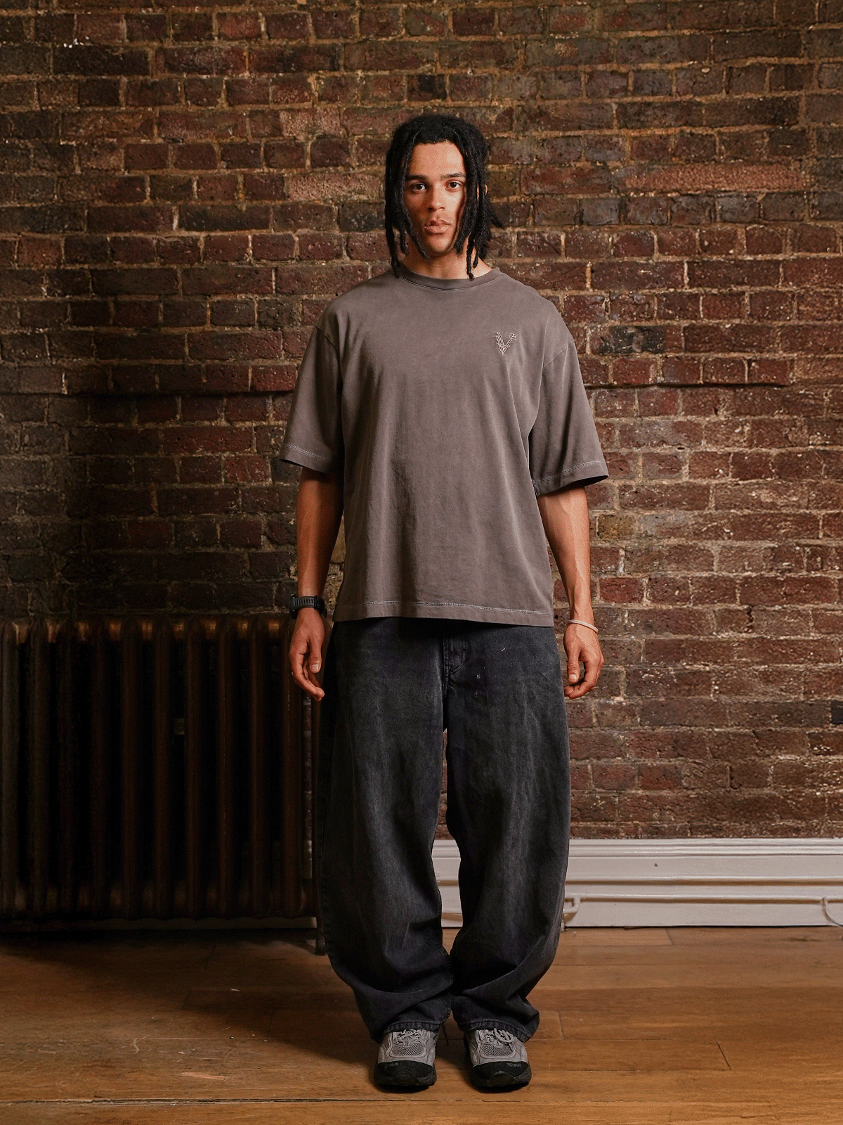 STAPLD TEE | RUSTY BROWN