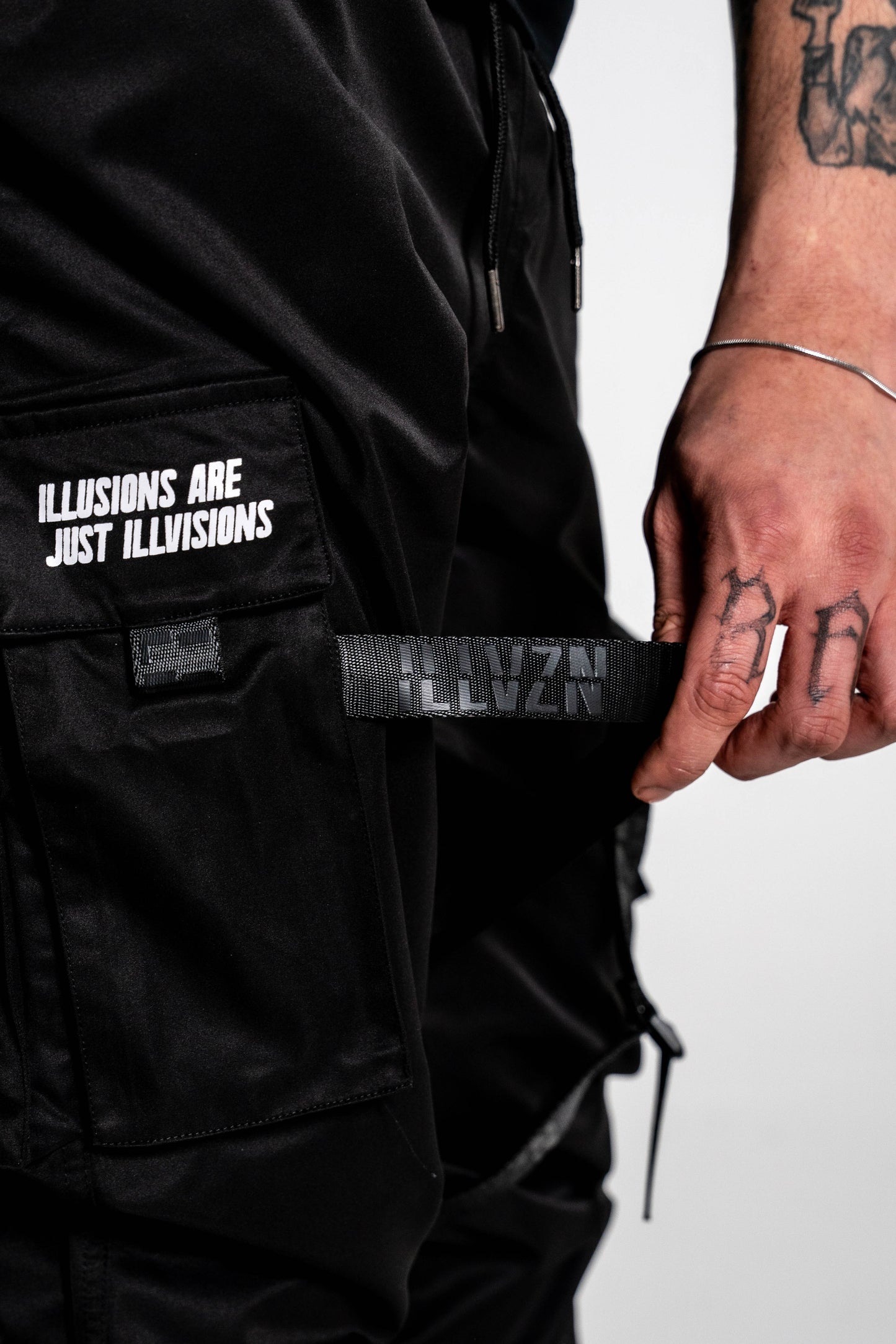 OG Cargo Joggers – Black