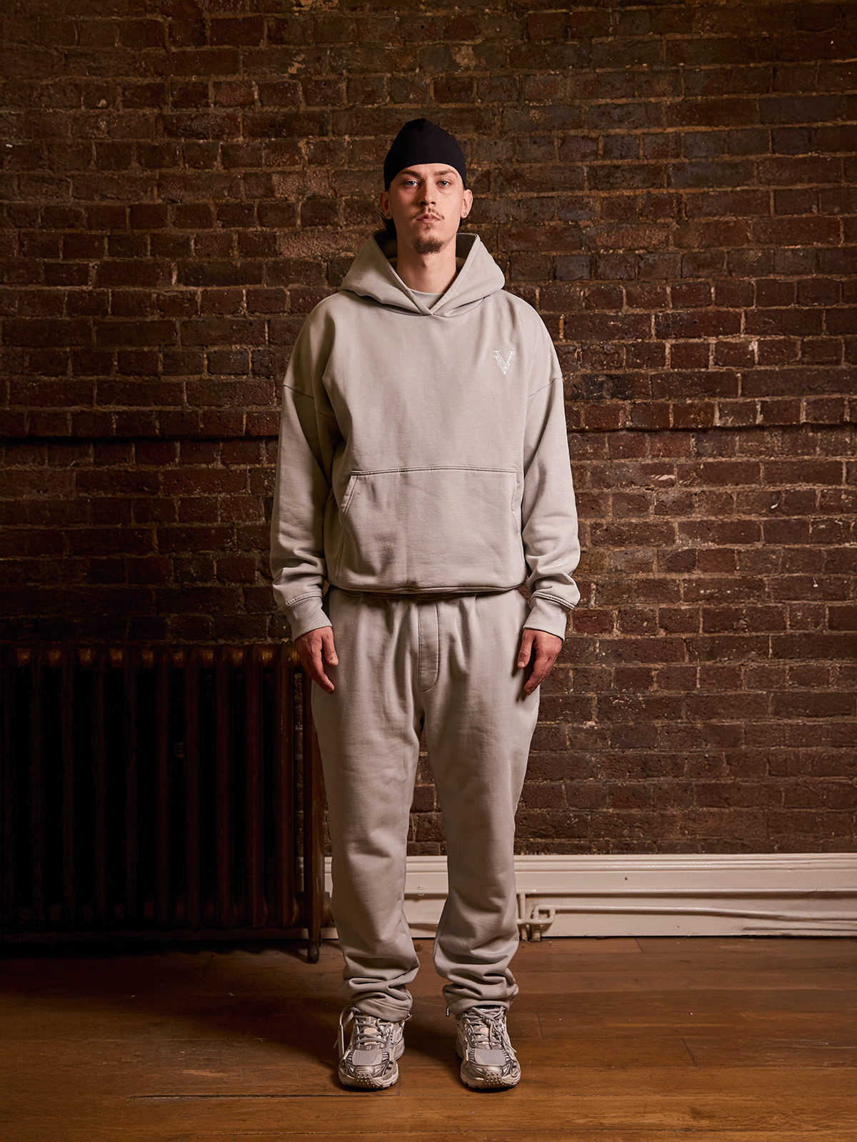 STAPLD JOGGERS | OFF-GREY